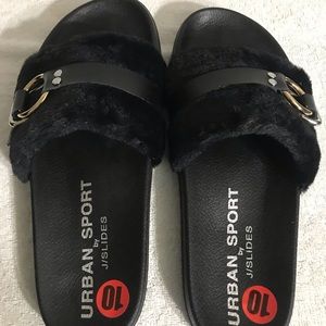 Urban Sports by Jslide new in the box, color black,size 10